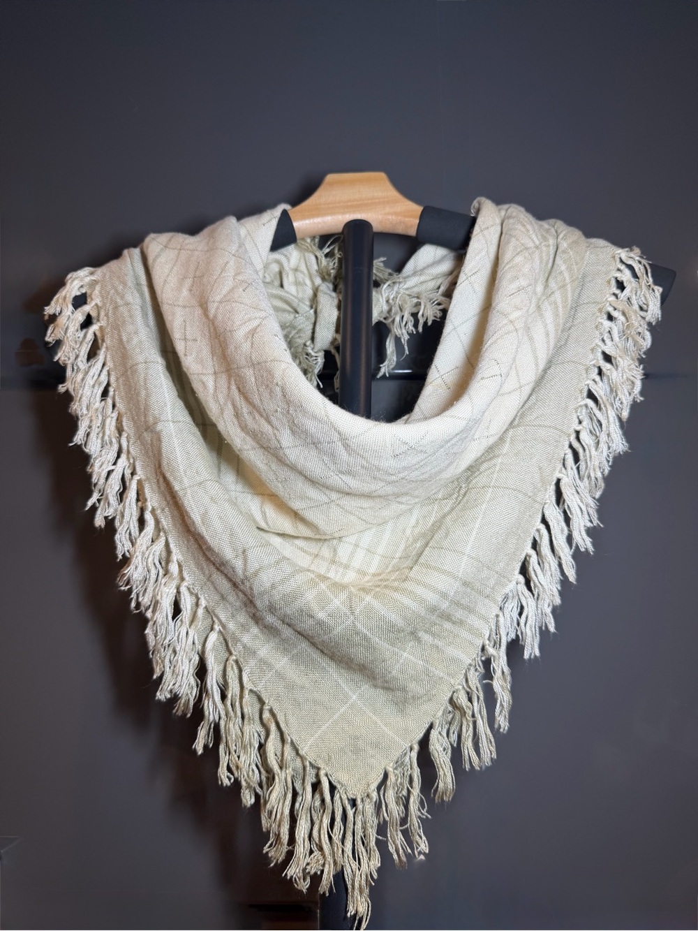 Vintage Ben Goodman Scarf 100 percent rayon. (087)